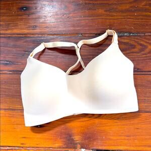 Lively wireless convertible molded cup bra sz 34D